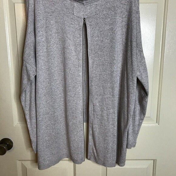 A Beautiful Soul (Arula) Womens Size AB US 14-18 Reverse‎ Zip Top Hi Lo Hemline - Picture 6 of 11